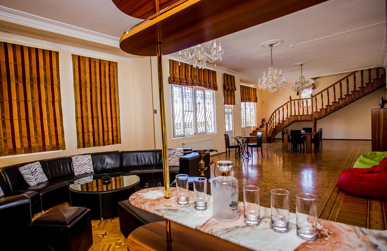 Centrum Hotel&Hostel Баку Екстер'єр фото