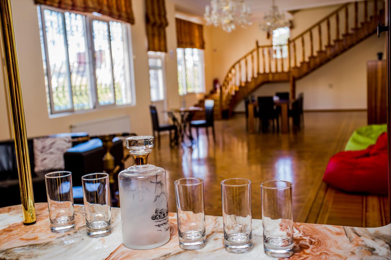 Centrum Hotel&Hostel Баку Екстер'єр фото
