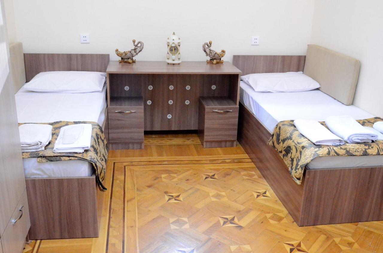 Centrum Hotel&Hostel Баку Екстер'єр фото