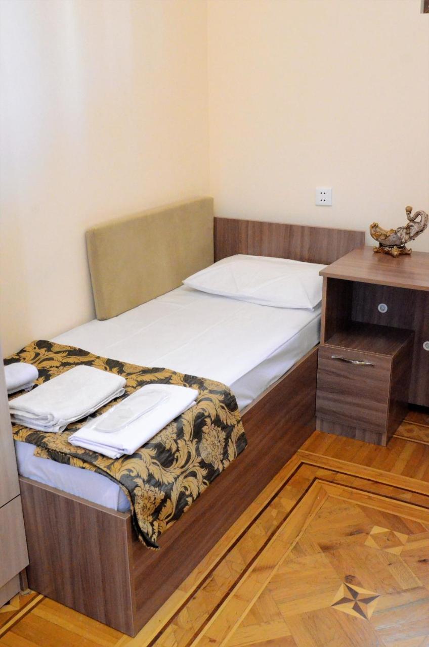Centrum Hotel&Hostel Баку Екстер'єр фото