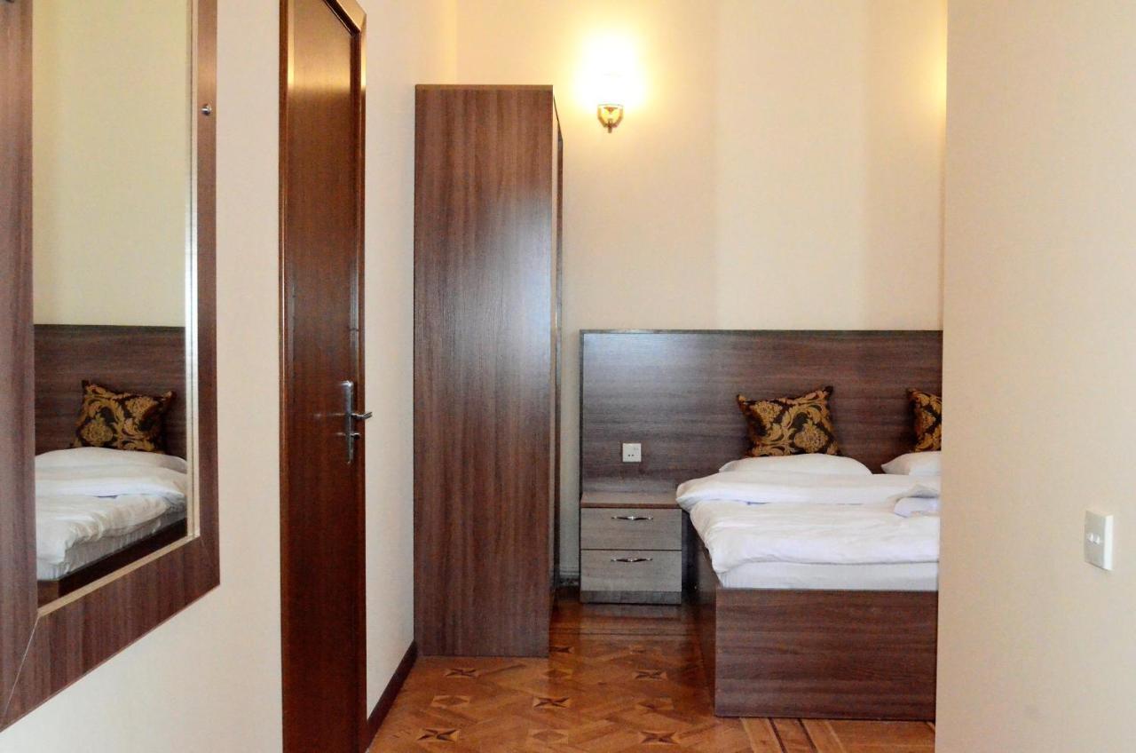 Centrum Hotel&Hostel Баку Екстер'єр фото