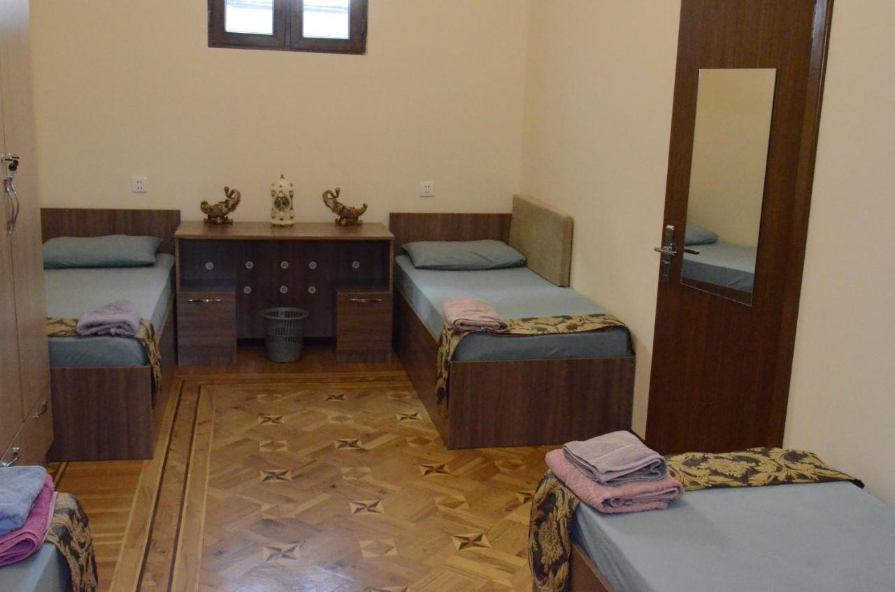 Centrum Hotel&Hostel Баку Екстер'єр фото