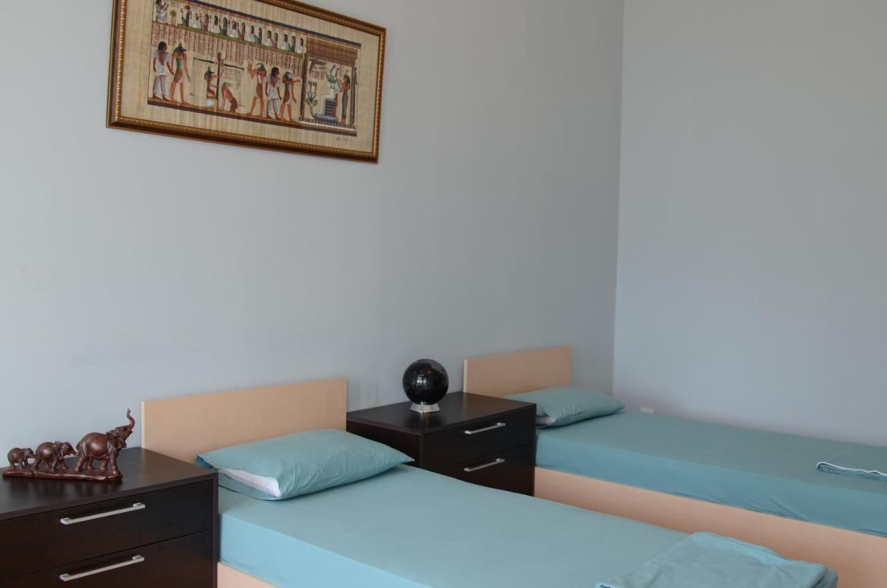 Centrum Hotel&Hostel Баку Екстер'єр фото